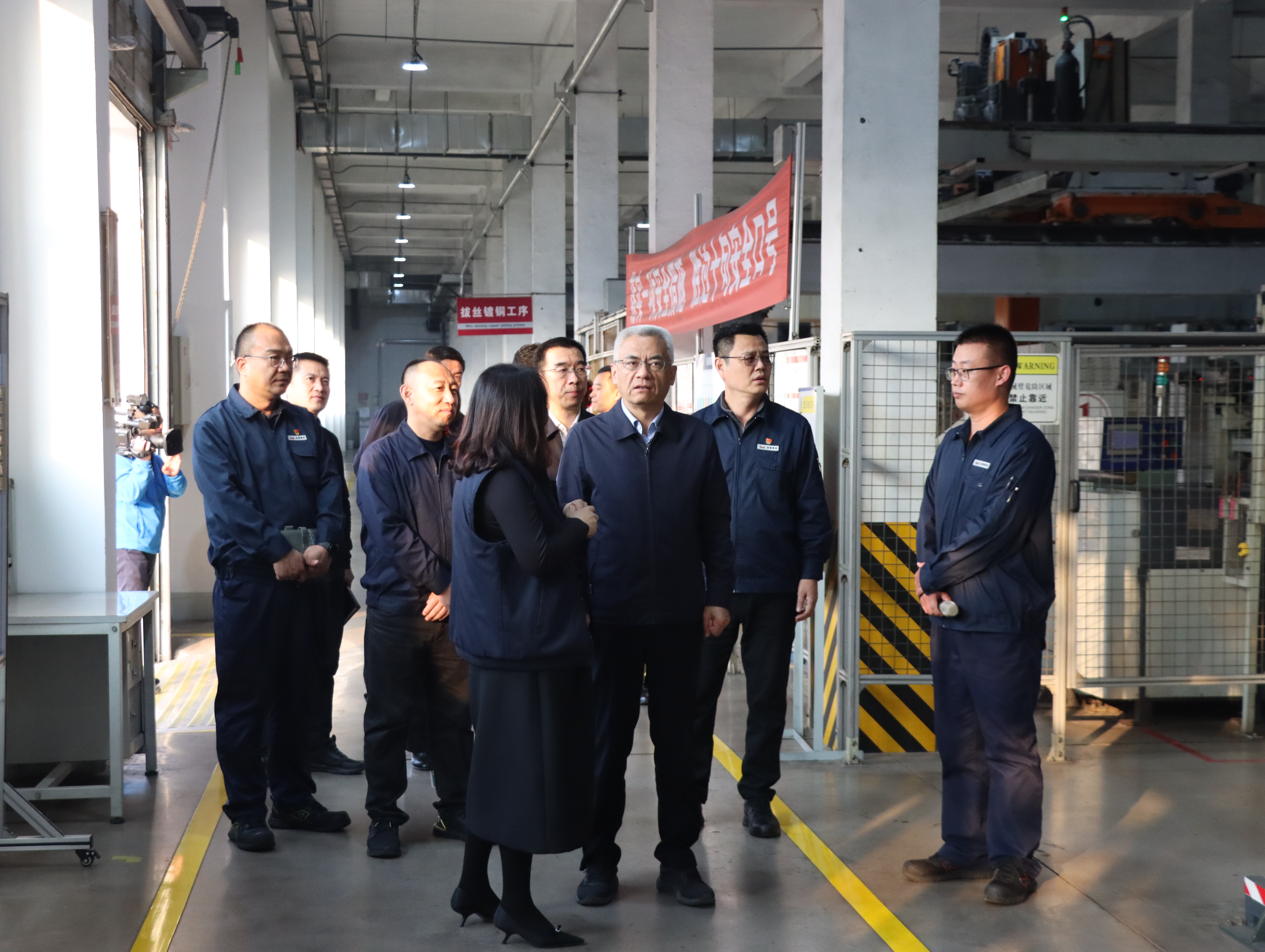 東麗區(qū)委書記賈堤走訪金橋焊材集團